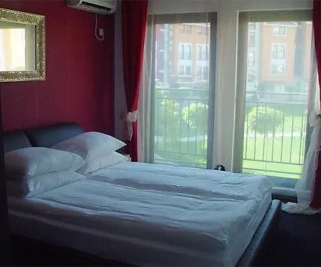 Marina Cape Vacation Complex شقة فندقية رافدا