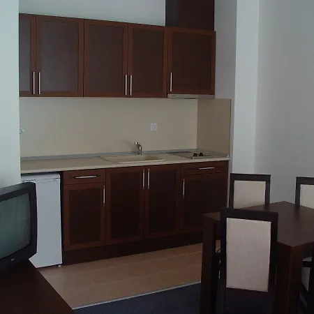 Marina Cape Vacation Complex رافدا