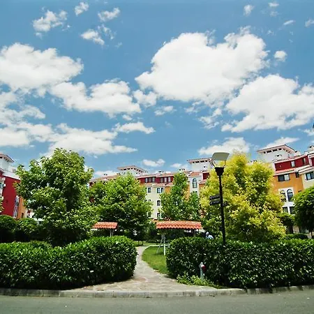 Marina Cape Vacation Complex 4* رافدا