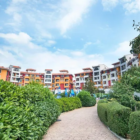 Marina Cape Vacation Complex アパートホテル 4*