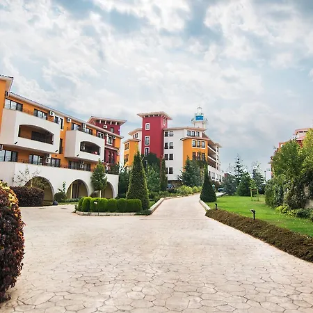 Marina Cape Vacation Complex 4*