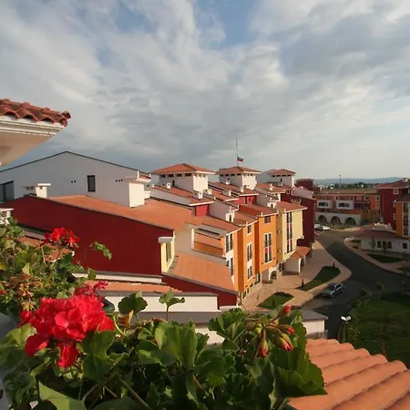 شقة فندقية Marina Cape Vacation Complex