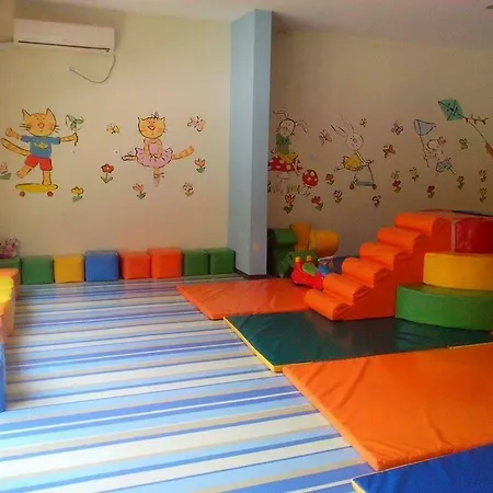 Marina Cape Vacation Complex 라브다