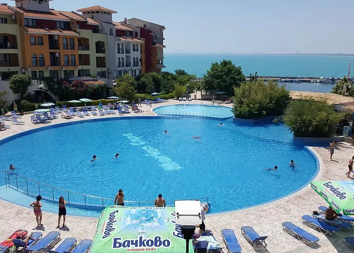 Aparthotel Marina Cape Vacation Complex